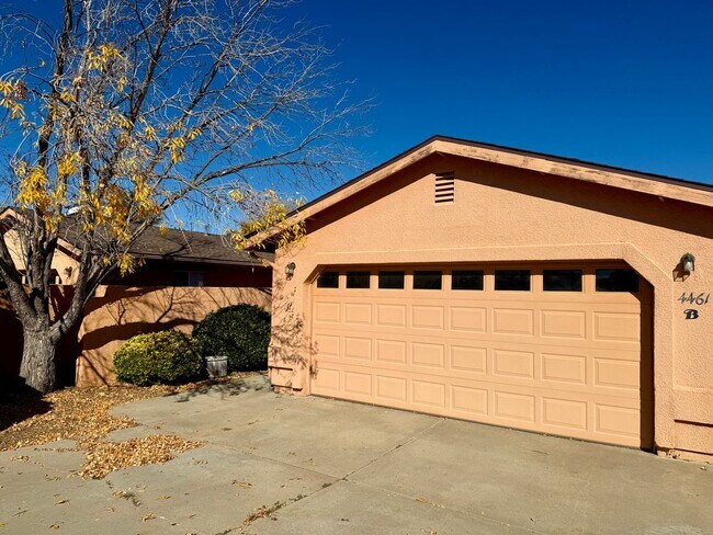 Building Photo - 4461 N Moccasin Cir