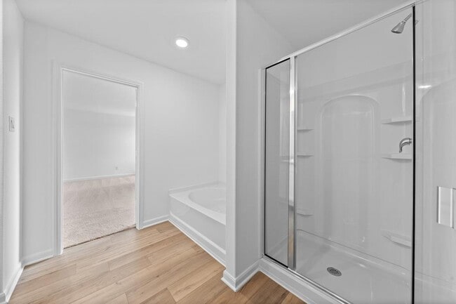 Building Photo - 235 Surrey Oaks