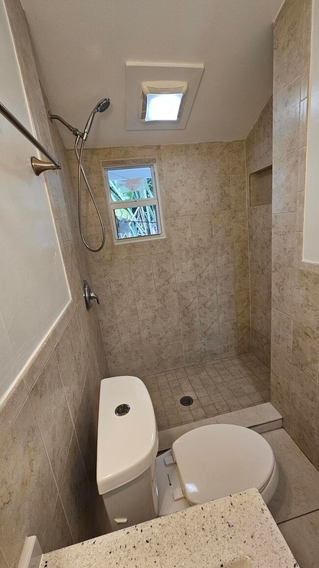 Building Photo - 425 Ardmore Rd