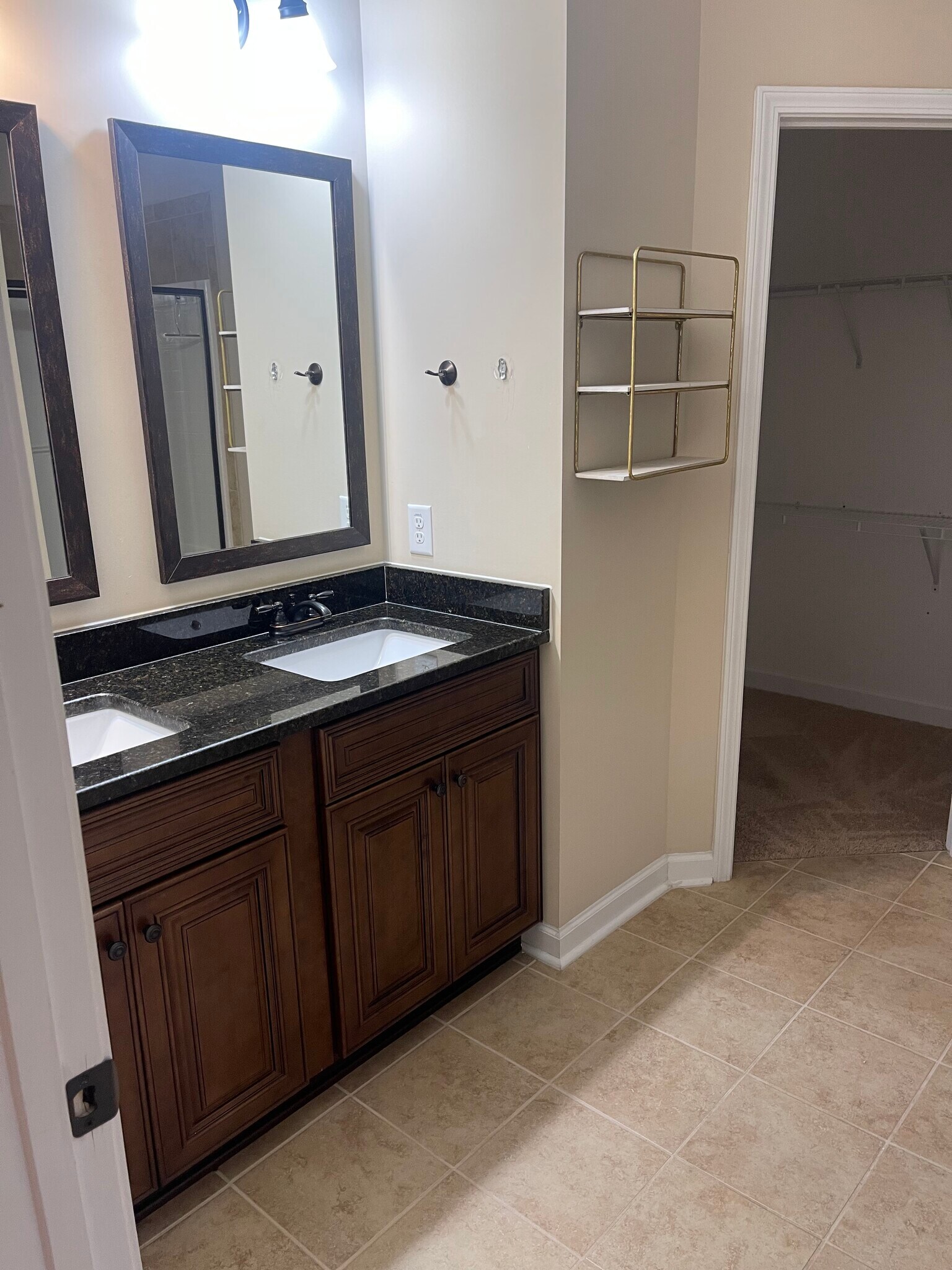 Building Photo - 14 Winged Foot Dr