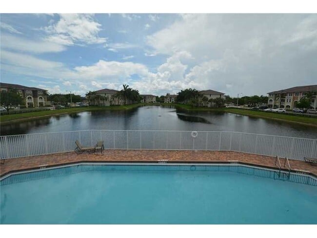 Building Photo - 8833 NW 107th Ct