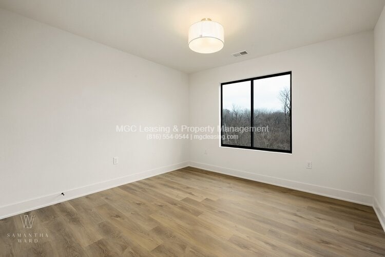 Building Photo - 6523 Marsh Ave