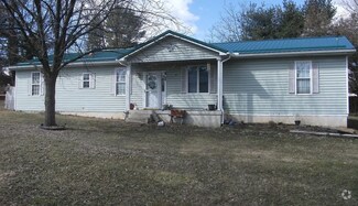 Building Photo - 3 Bedroom, 2 Bath House