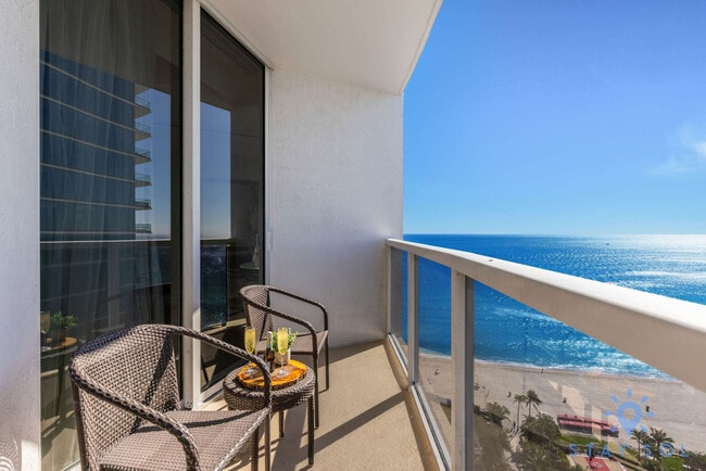 Building Photo - 18001 Collins Ave