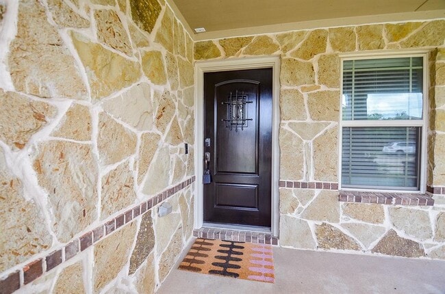 Building Photo - 23019 Tindarey Falls Ln