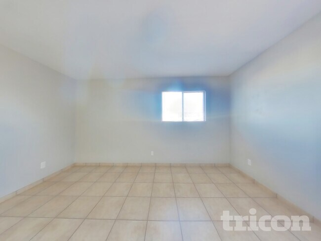 Building Photo - 602 Chyrl Way