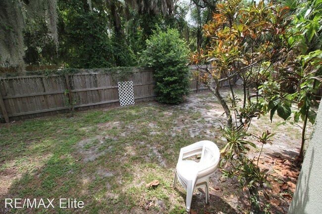 Building Photo - 3 br, 2 bath House - 2108 Oak St