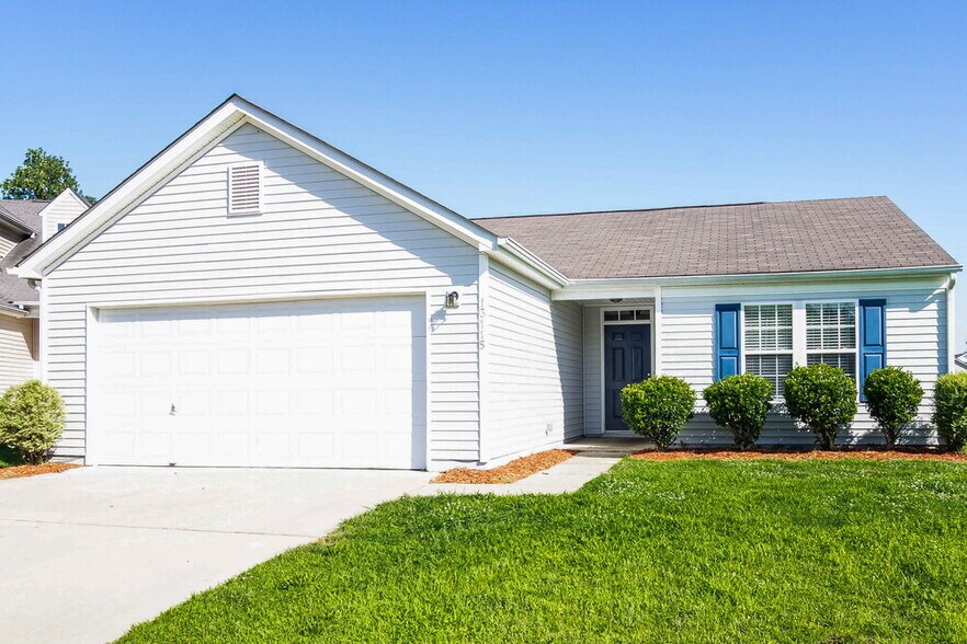 Primary Photo - 13115 Ambrosia St