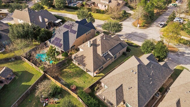 Building Photo - 11 Vershire Cir