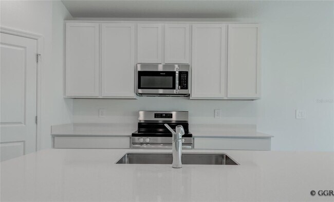 Building Photo - 5005 Worchester Dr