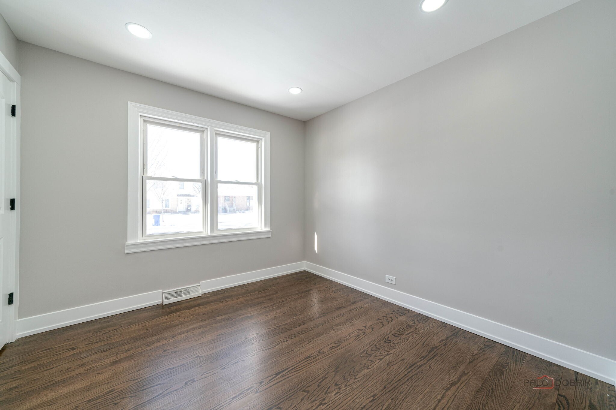 2nd bedroom main floor - 119 S Pine St