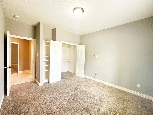 Building Photo - 7638 Bronze Trail Dr