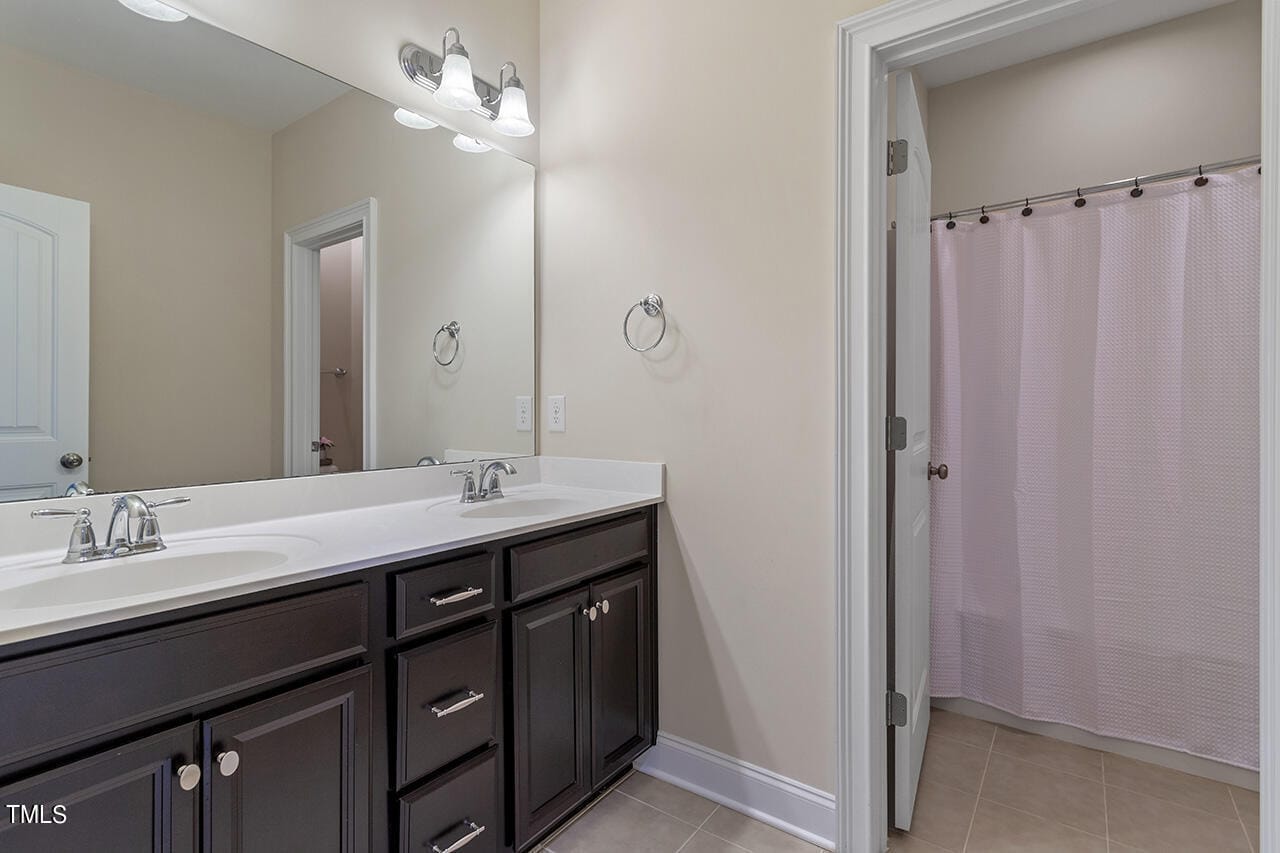 Building Photo - 550 Balsam Fir Dr