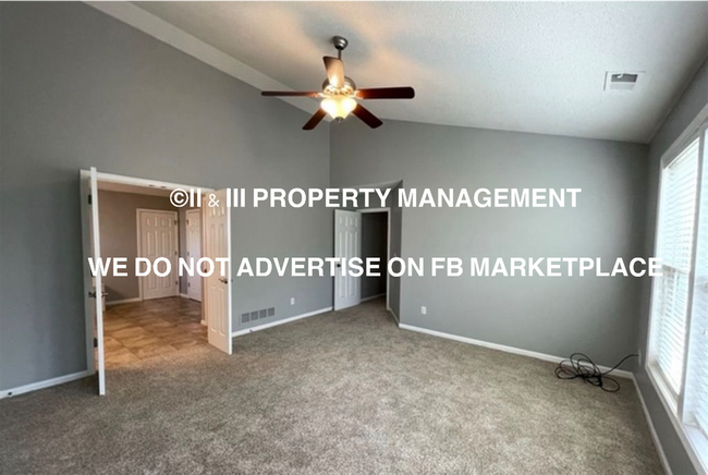 Building Photo - 15564 S Blackfeather St