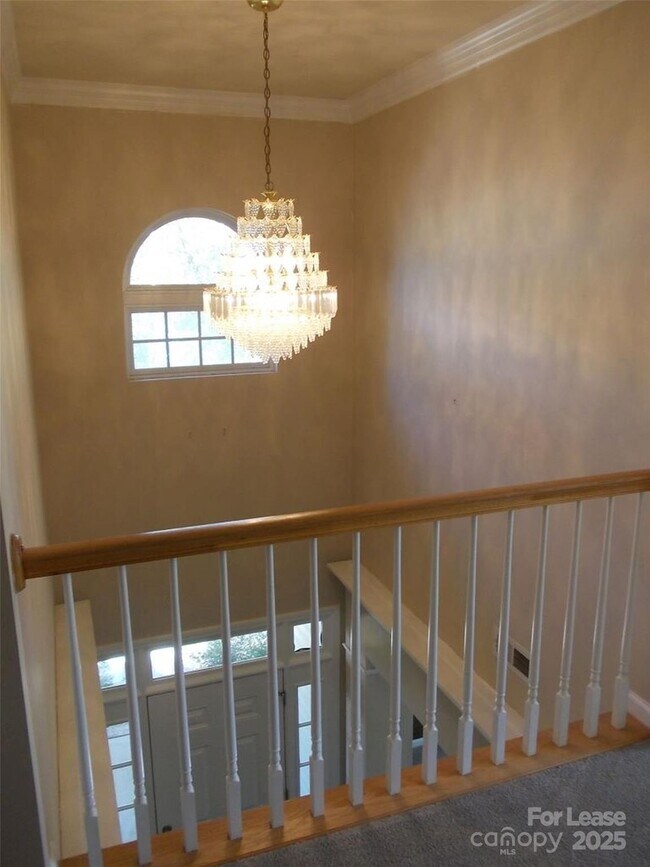 Building Photo - 14616 Eastgrove Dr