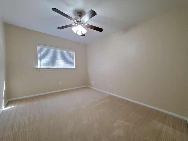 Building Photo - 4-Bedroom House for Rent in Killeen