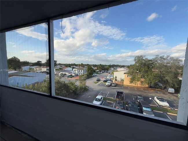 Building Photo - 7105 W 13th Ave