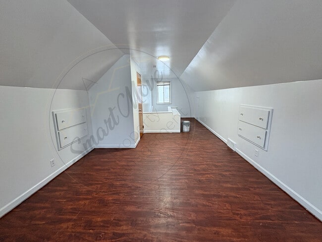 Building Photo - 25871 Oakland St