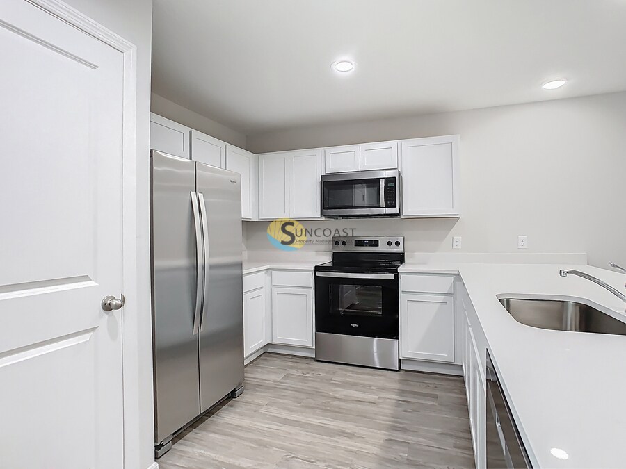 Building Photo - 3821 SW 43rd Ct