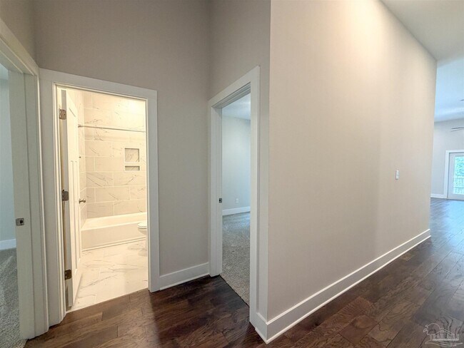 Building Photo - 5841 Winifred Ave
