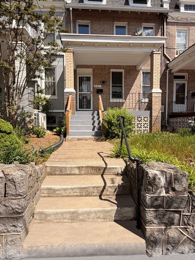 Building Photo - 1303 Kennedy St NW