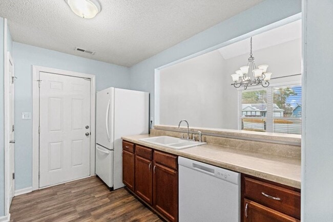 Building Photo - Cul-de-Sac Homesite!