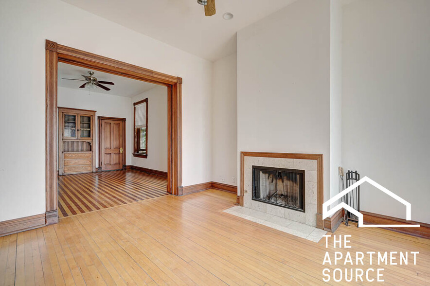 Building Photo - 2835 N Ashland Ave