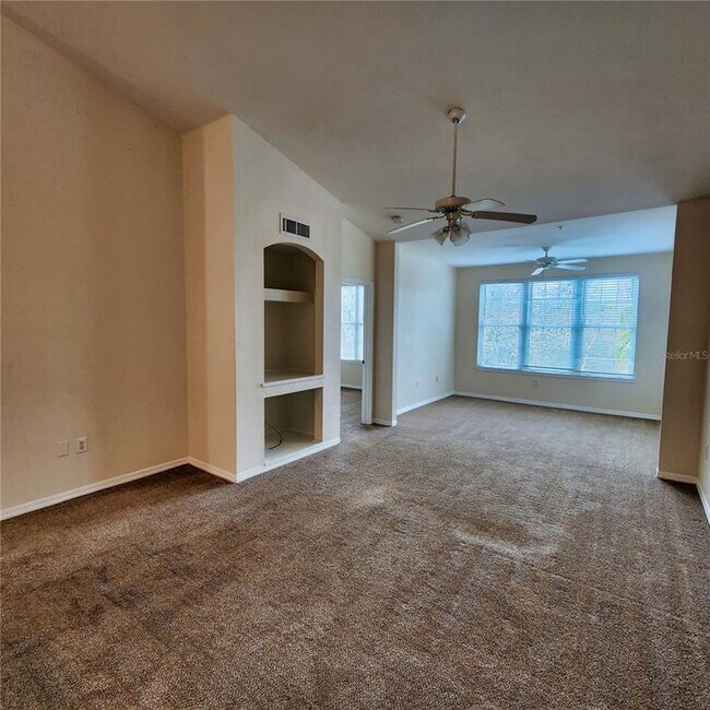 Building Photo - 4134 Central Sarasota Pkwy