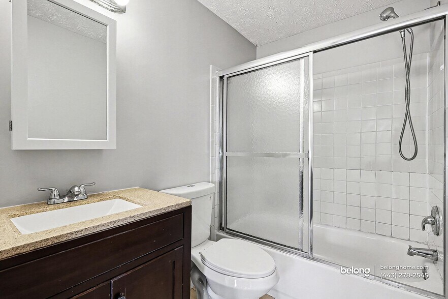 Building Photo - 535 Pensacola Dr