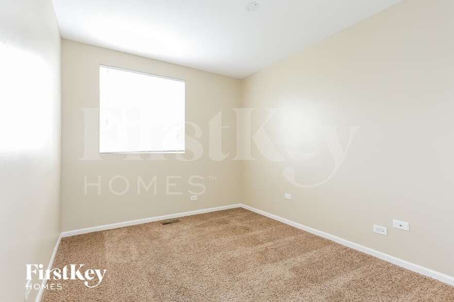 Building Photo - 1657 Park Vista Ln