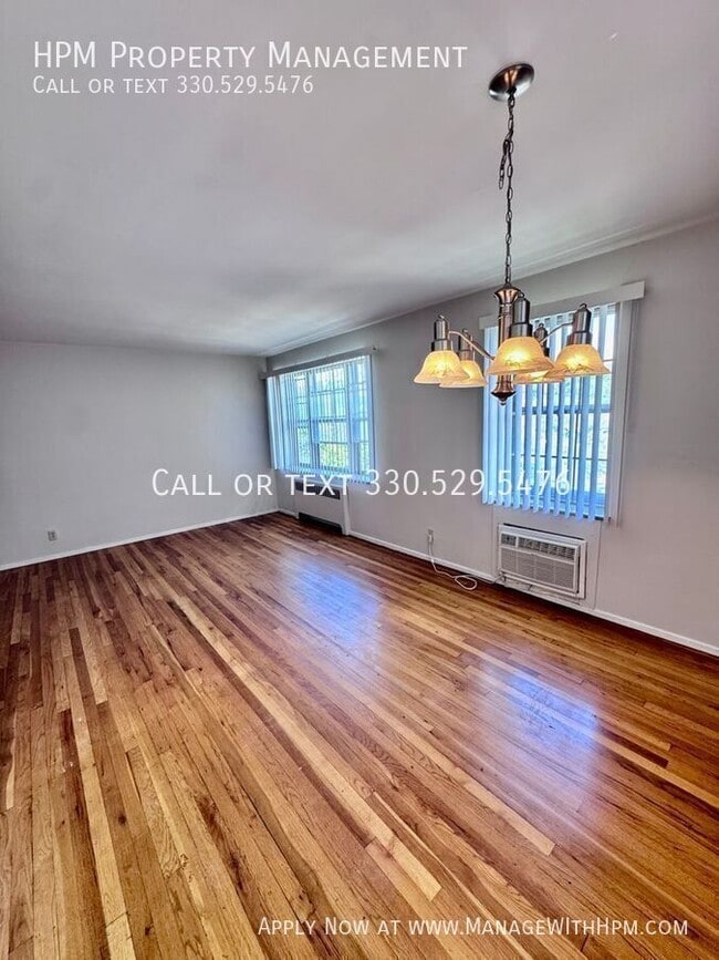 Building Photo - 3270 Warrensville Center Rd