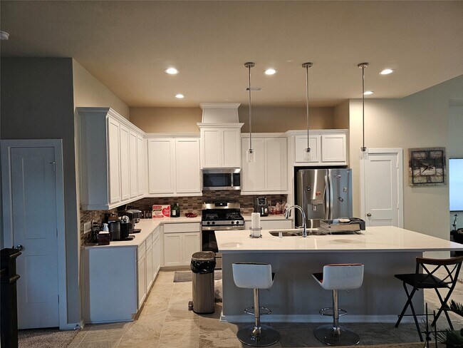Building Photo - 9443 Starlight Oak Dr