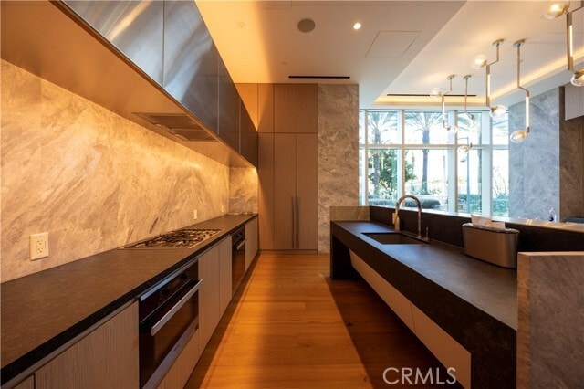 Building Photo - 877 Francisco St