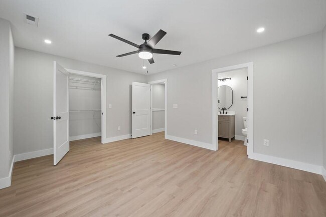 Building Photo - 126 Shipman Dr