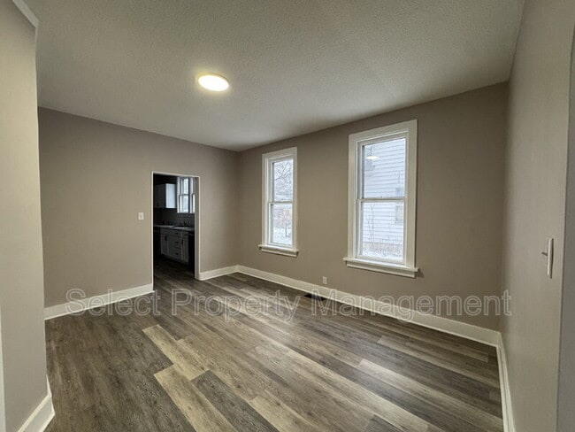 Building Photo - 3930 Webster St