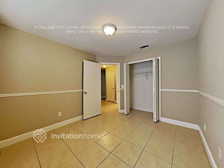 Building Photo - 854 River Cove Ave