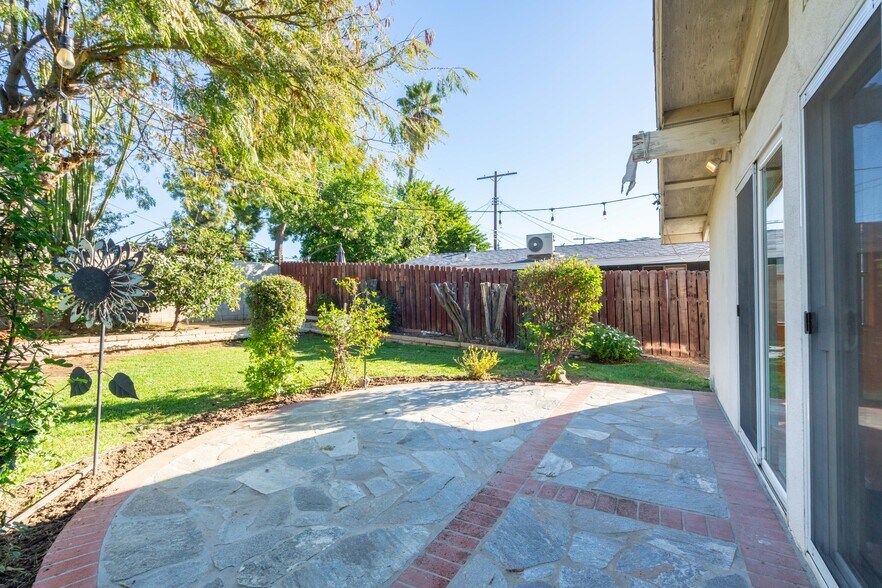 Building Photo - 19951 Acre St