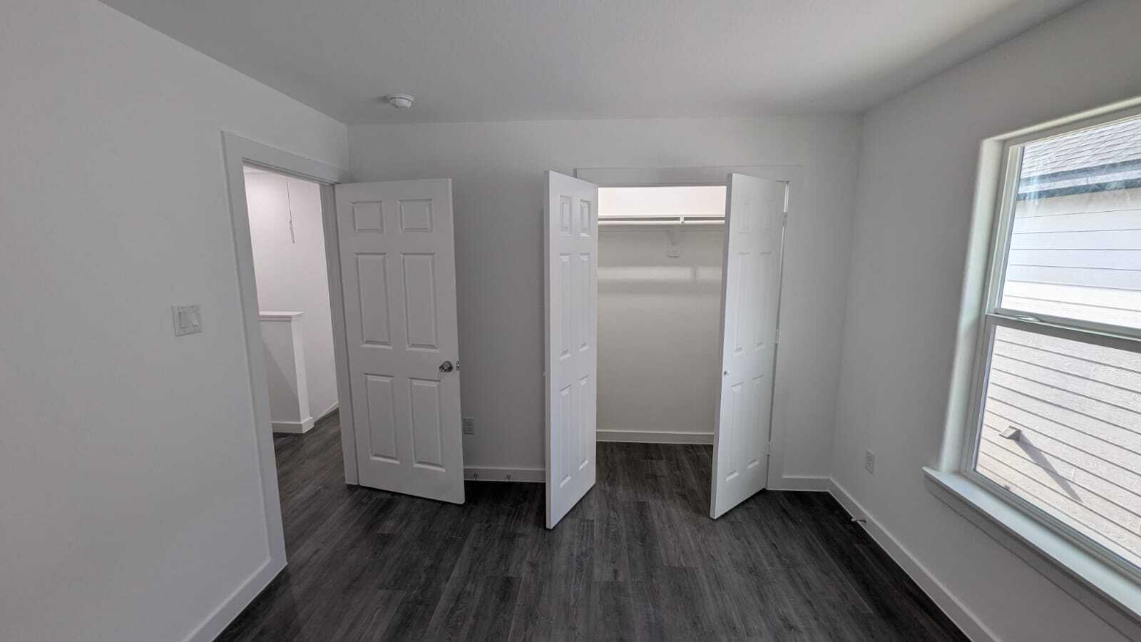 Building Photo - 7904 Shotwell St