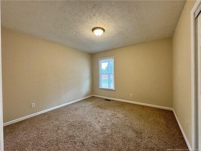 Building Photo - 7031 Calamar Dr