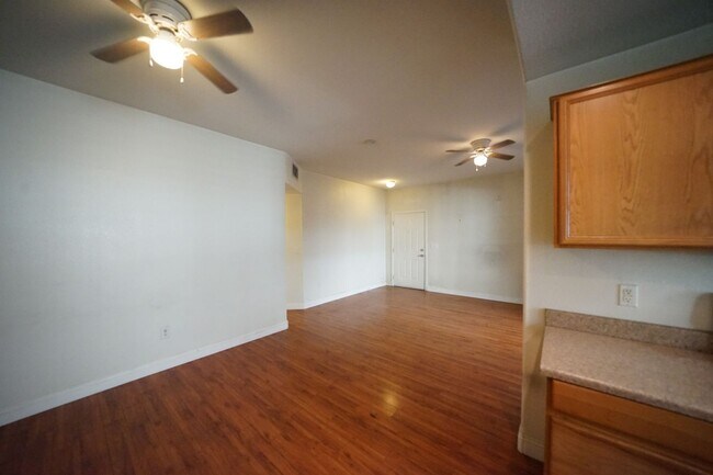 Building Photo - NO SHOWINGS until 5/1/2026