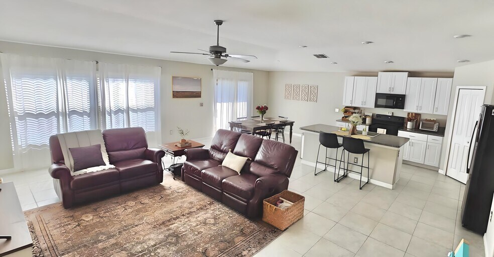 Building Photo - 3010 Lytton Hall Dr