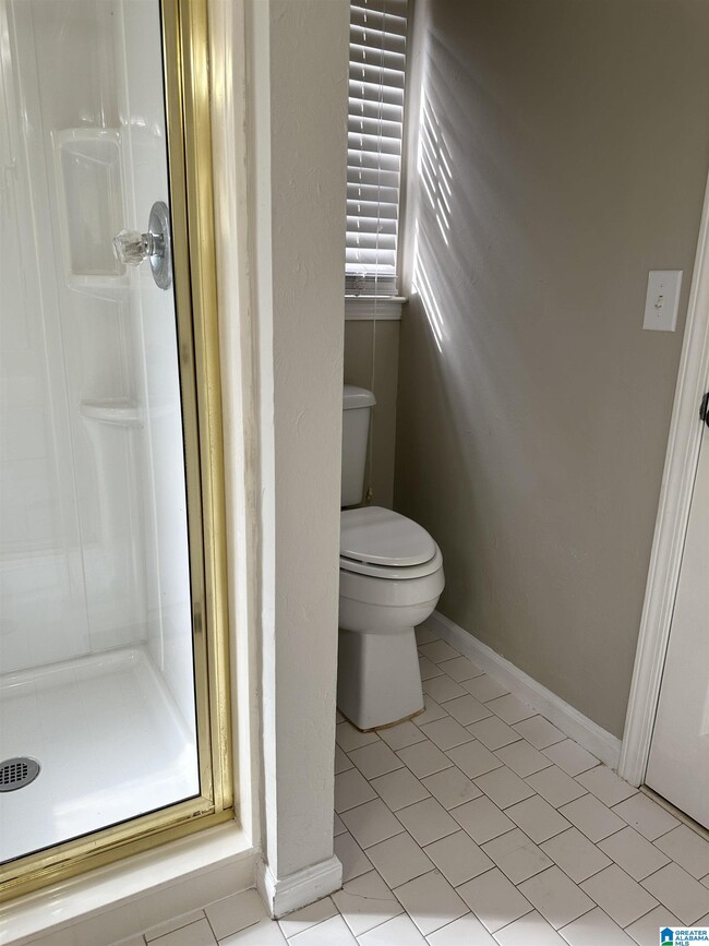 Building Photo - 515 Meadow Ridge Cir