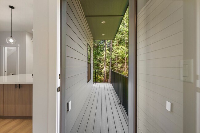 Building Photo - $2595 3 bedroom/2 1/2 bath Clearwood New Construction, Custom Chalet-style Home In Yelm.