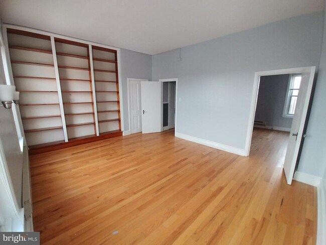 Building Photo - 1508 S Broad St