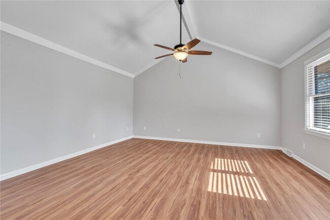 Building Photo - 100 Sunningdale Ct