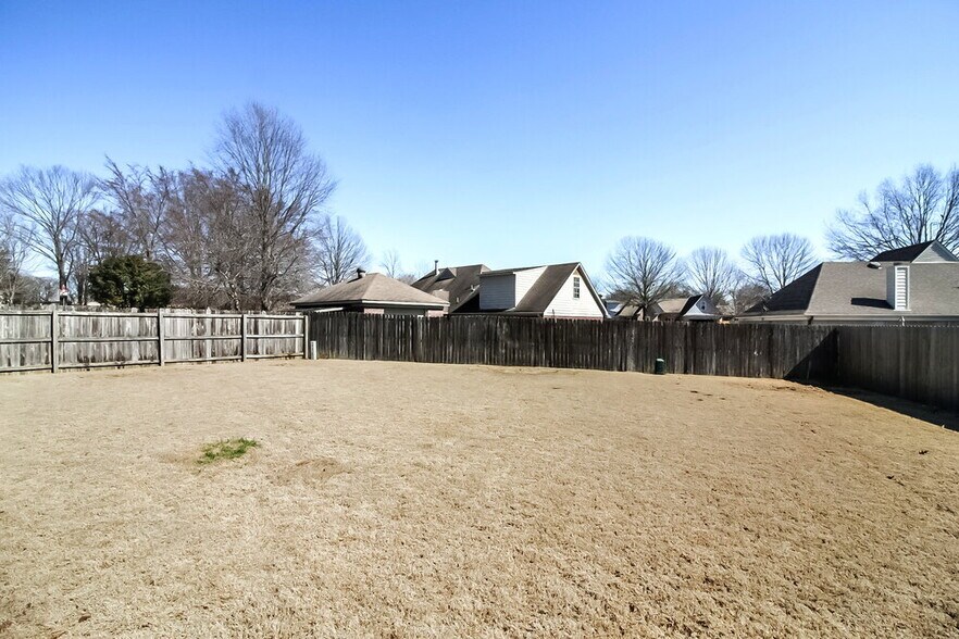 Building Photo - 4172 Hidden Fern Ln N