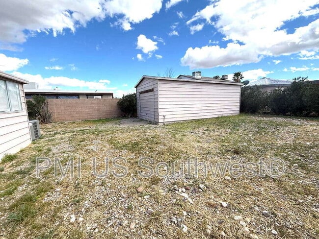 Building Photo - 750 Brill Dr