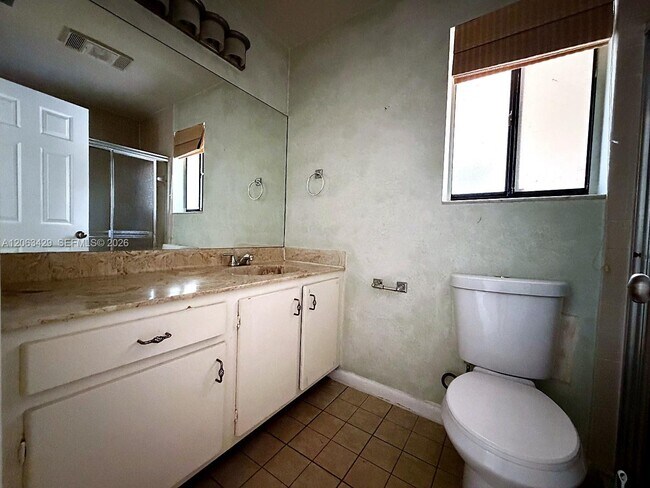 Building Photo - 4226 Landar Dr