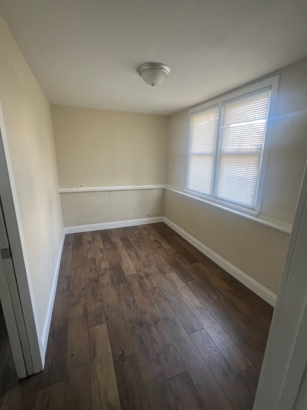 Building Photo - 211 Pennsylvania Ave