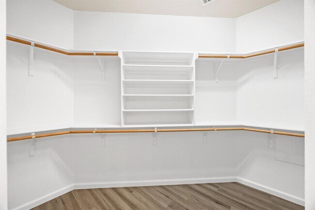 Building Photo - 1306 Lou Gehrig Ln